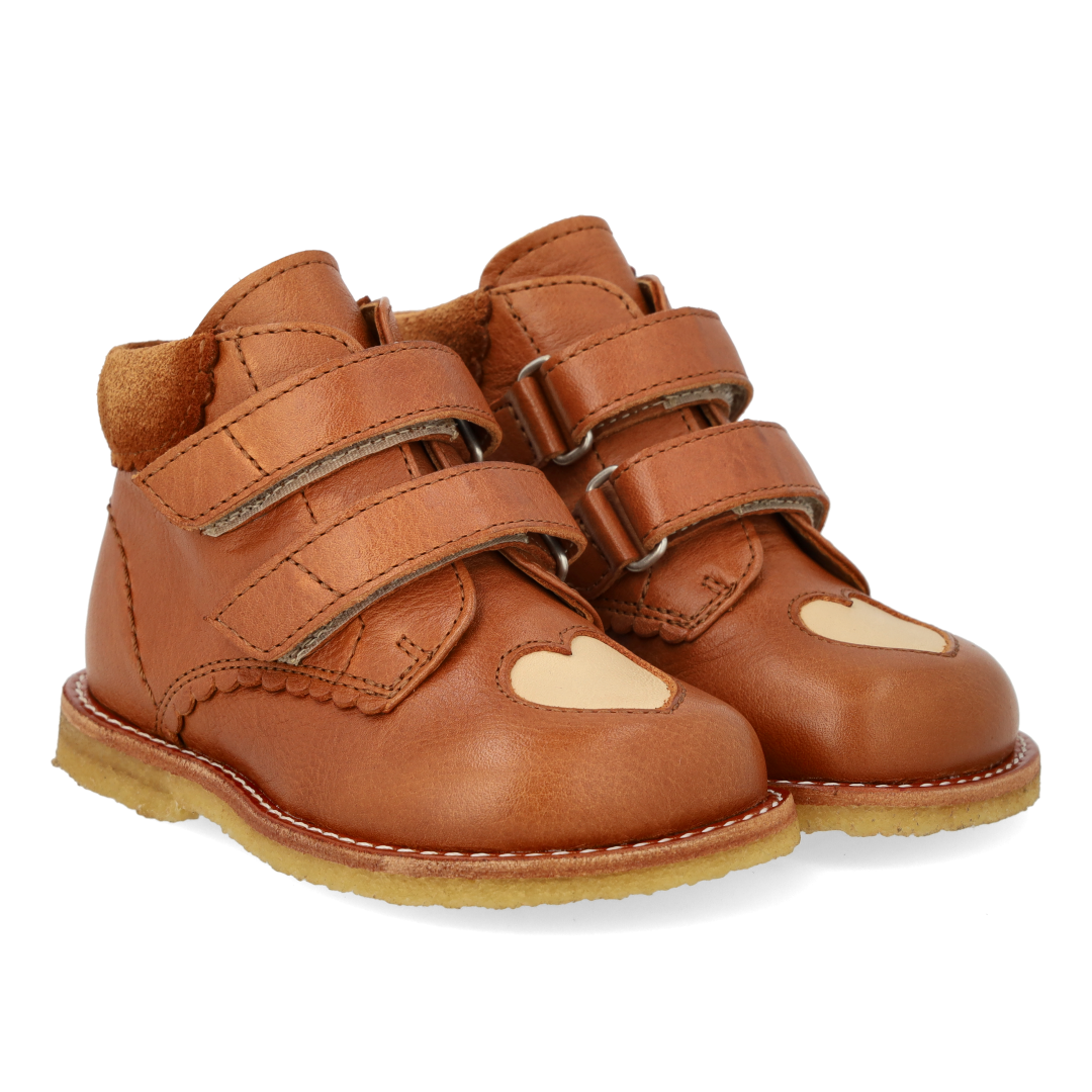 ANGULUS 3491-101 Beginner shoe with punched contrast heart BROWN