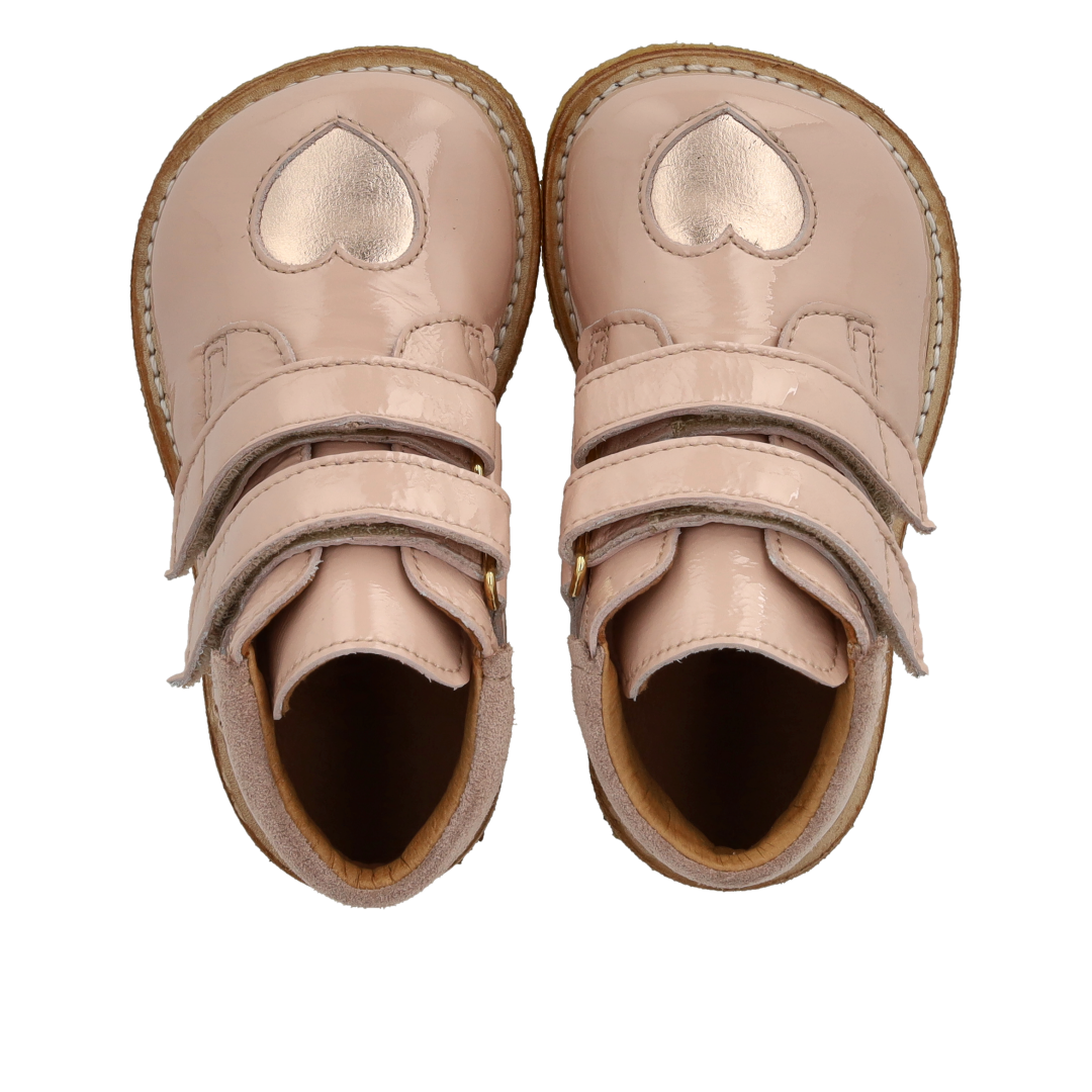 Velcro boot with contrasting heart