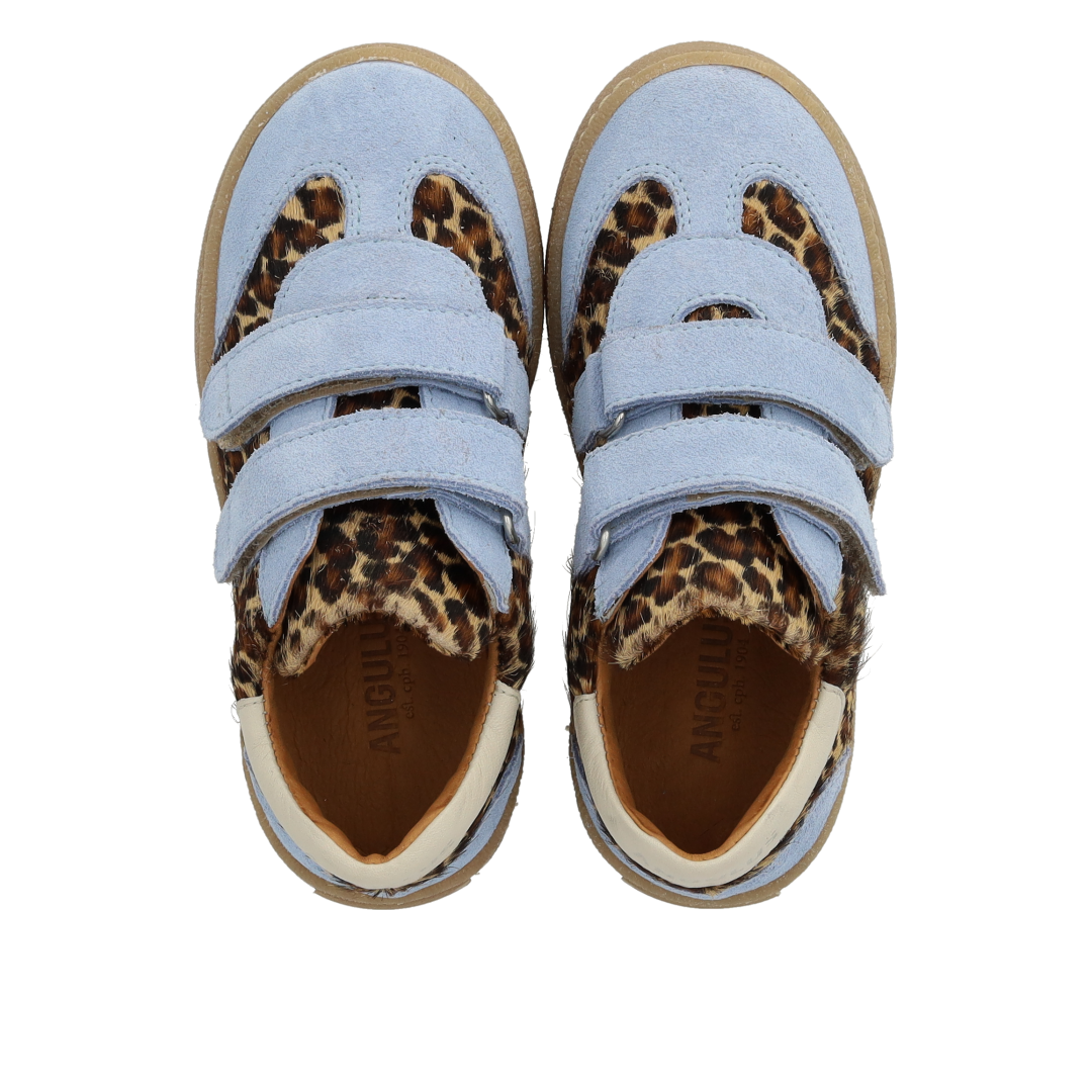 Court-style sneaker with pony hair