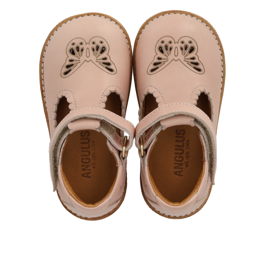 Tulle shoes with butterfly