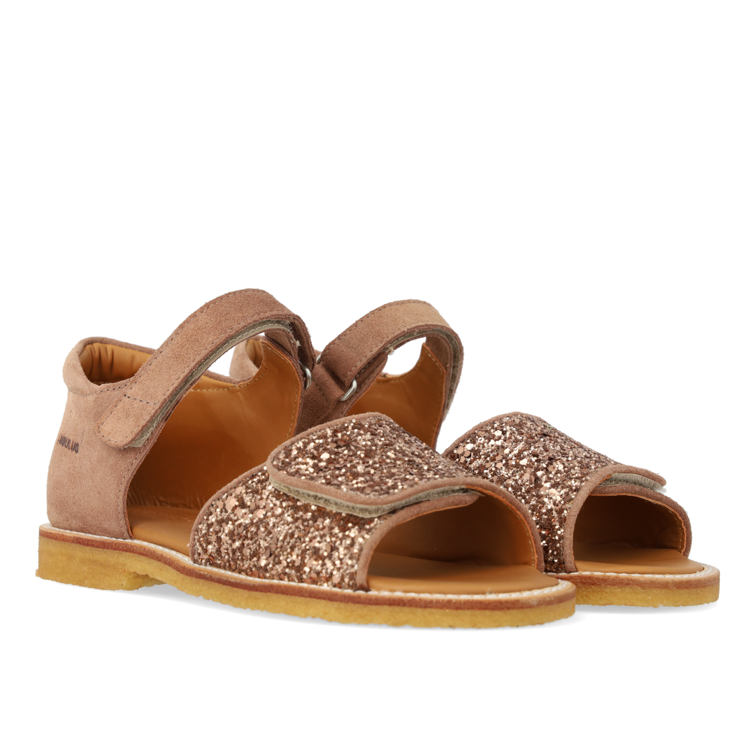 Adjustable leather sandal with sparkling glitter