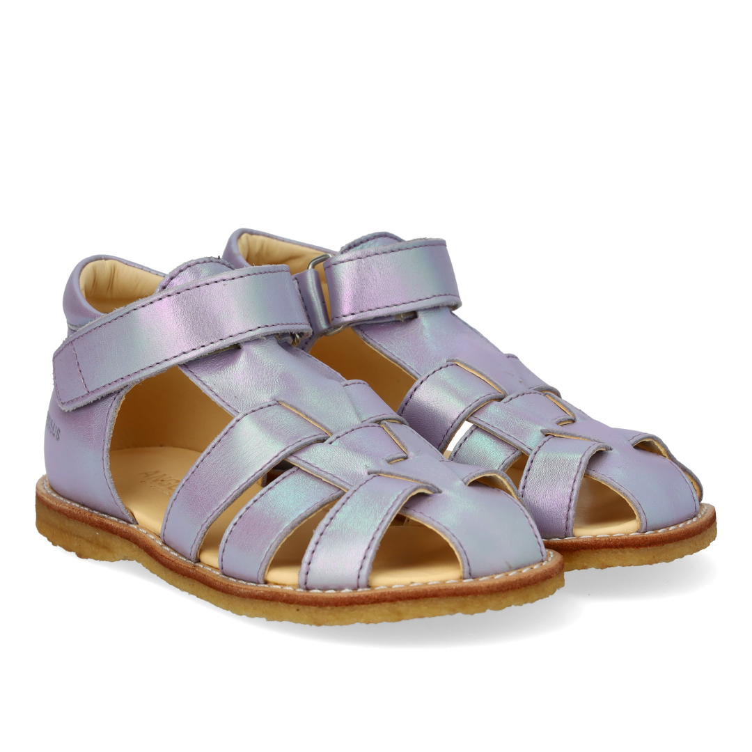 Toddler sandal with velcro closure