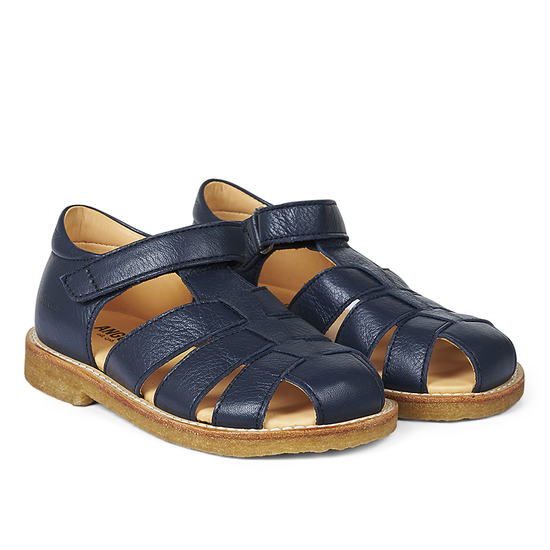 Sandal with adjustable velcro closure