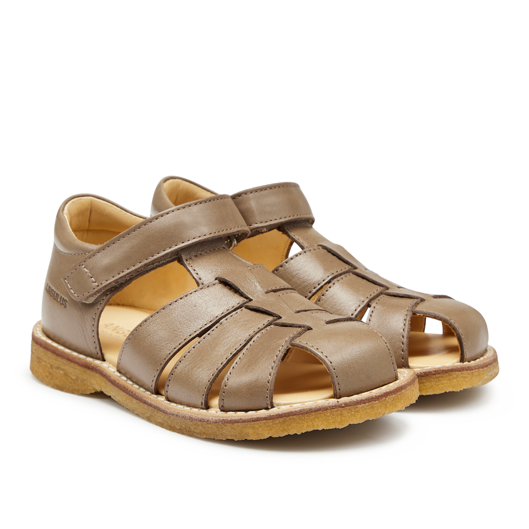 Sandal with adjustable Velcro closure