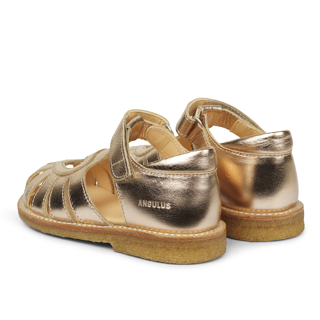 Heart sandal with velcro closure