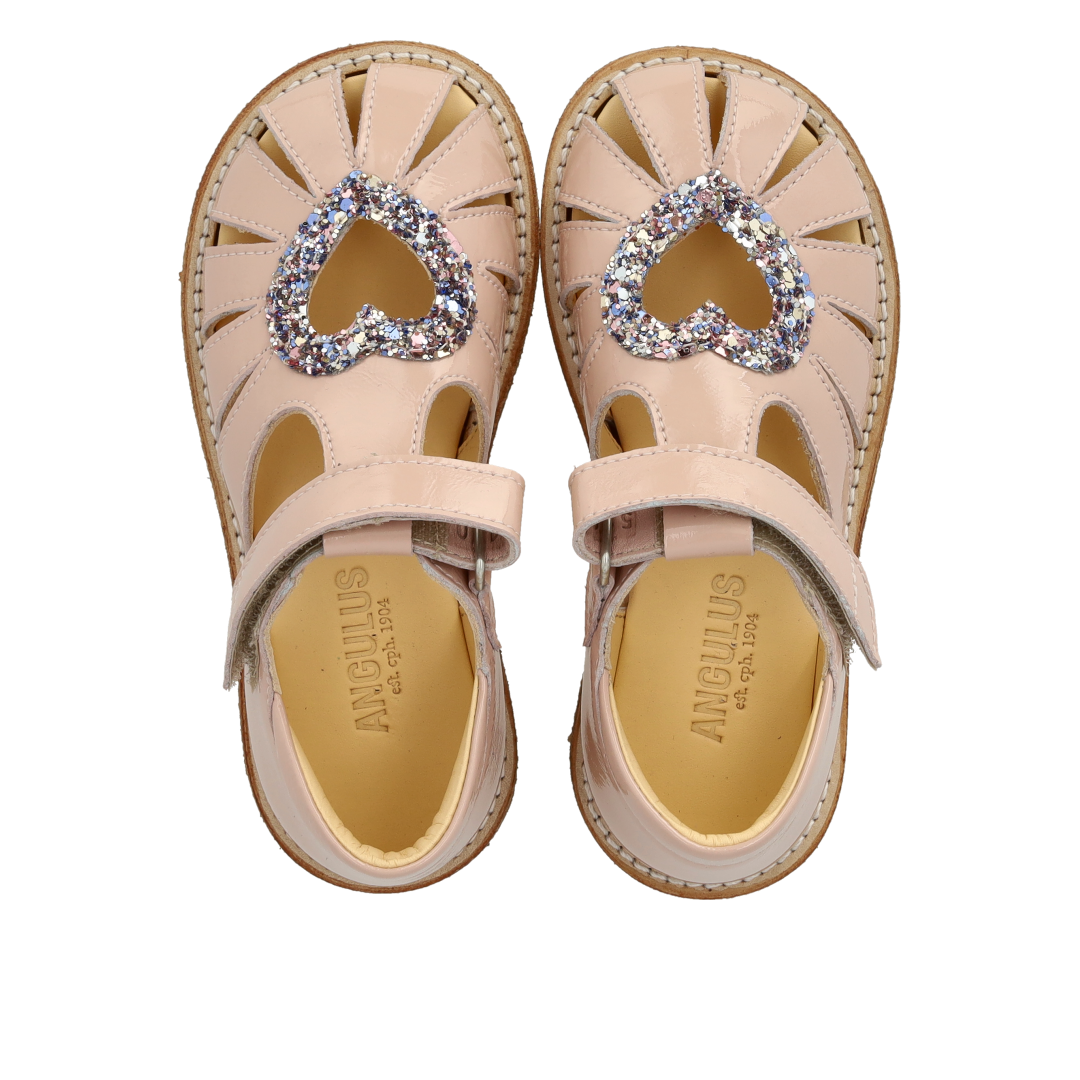 Heart sandal with sparkling glitter heart