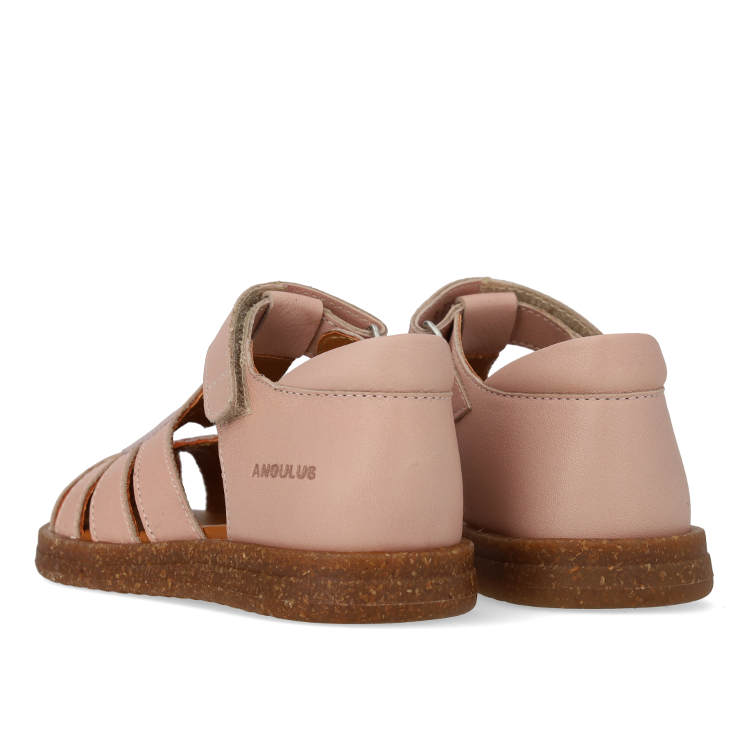 Heart sandal with contrasting heart