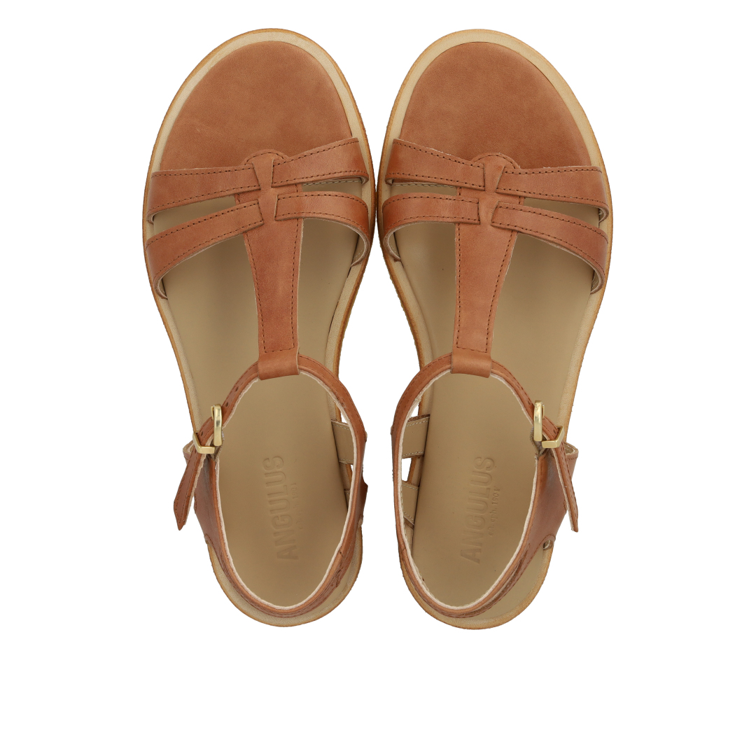 Classic strappy sandal