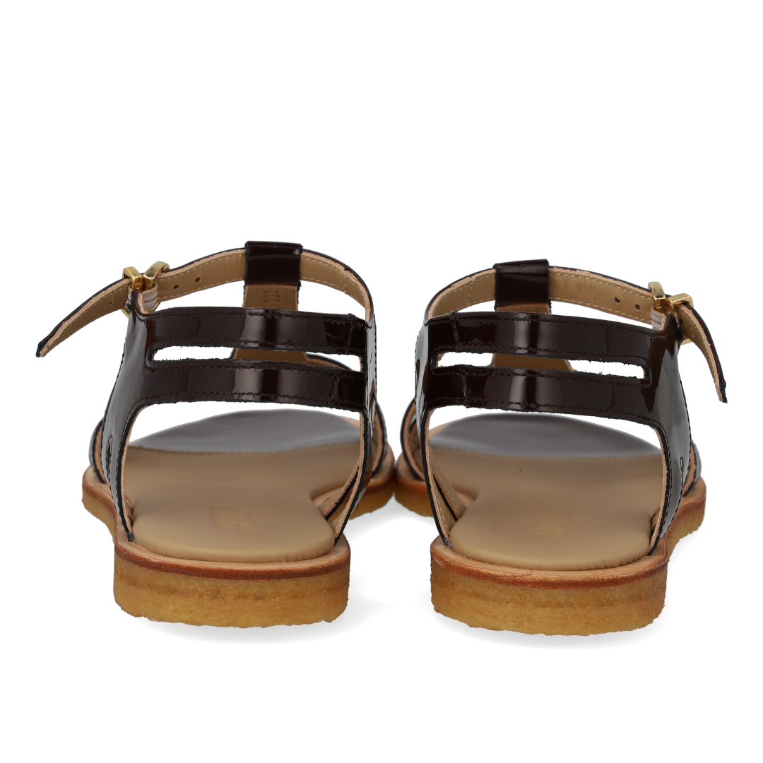 Classic strappy sandal