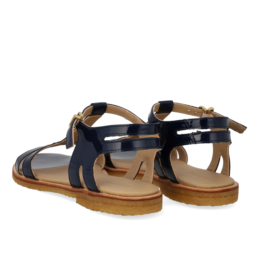 Classic strap sandal