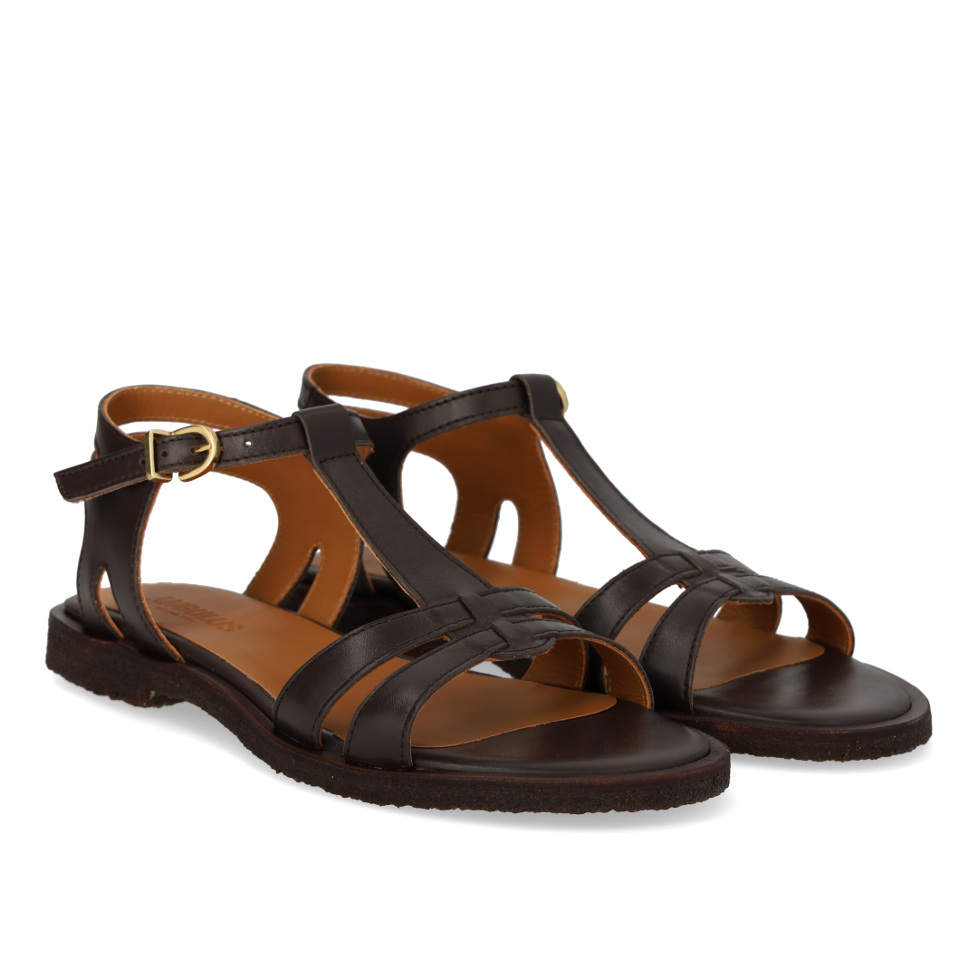 Classic strap sandal