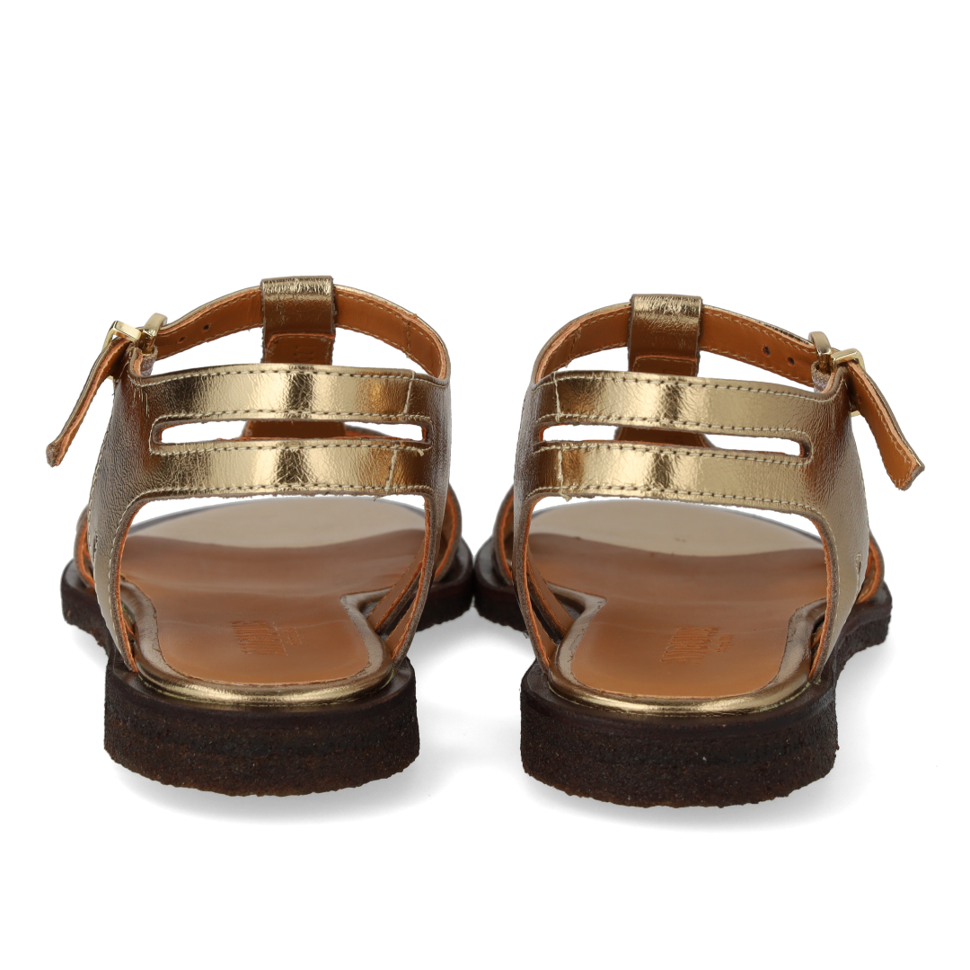 Classic strappy sandal