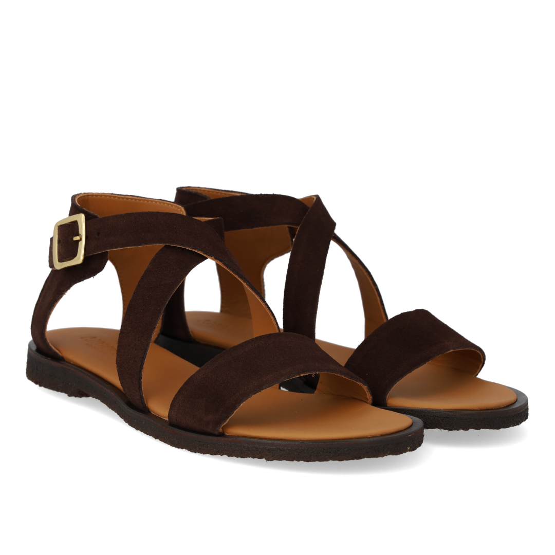 Sandal with buckle