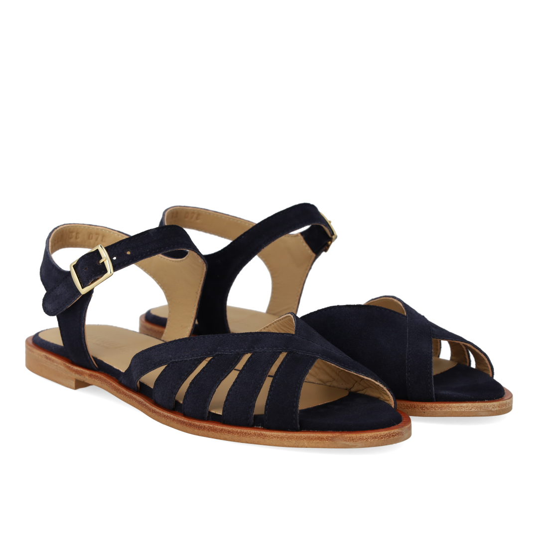 Classic strappy sandal