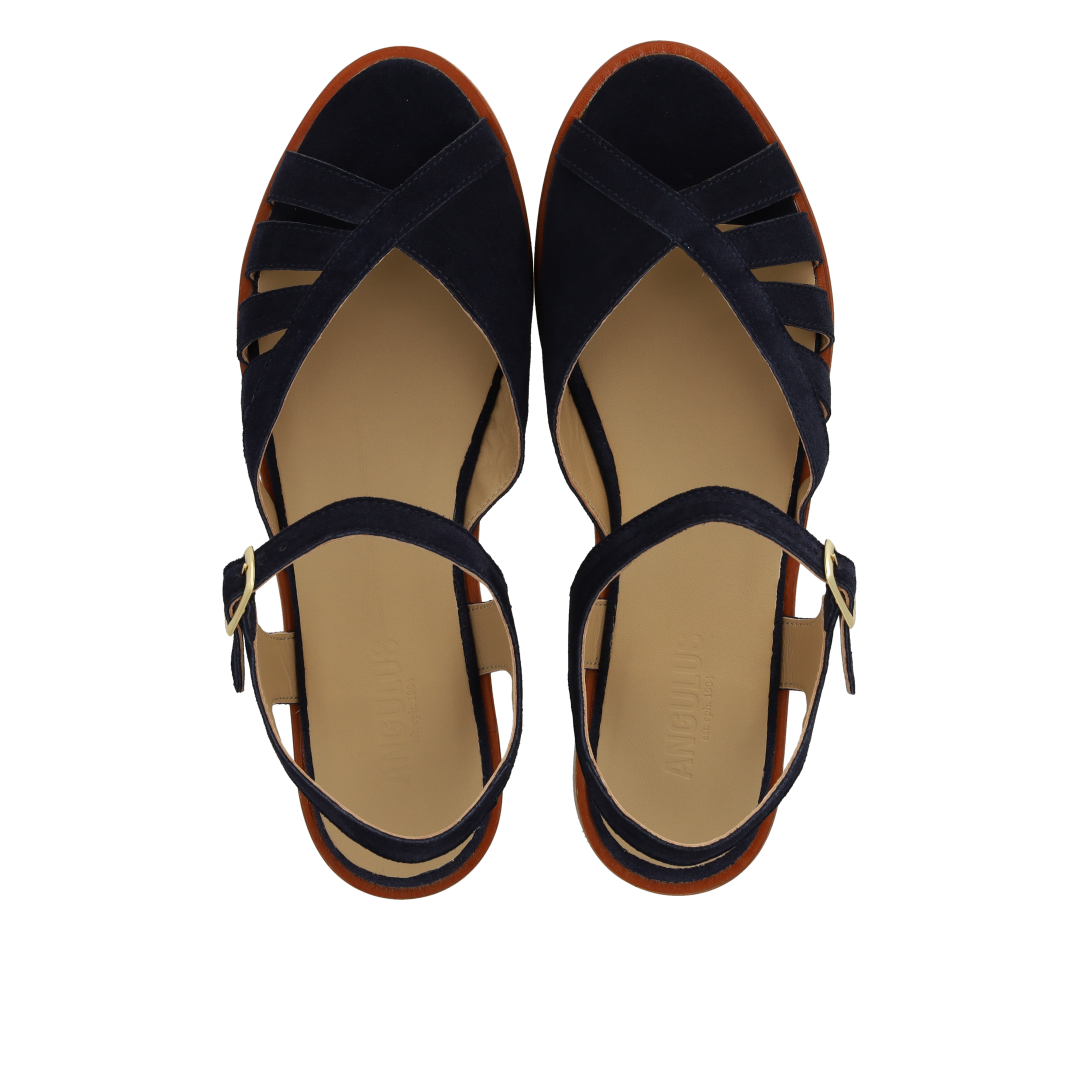 Classic strappy sandal