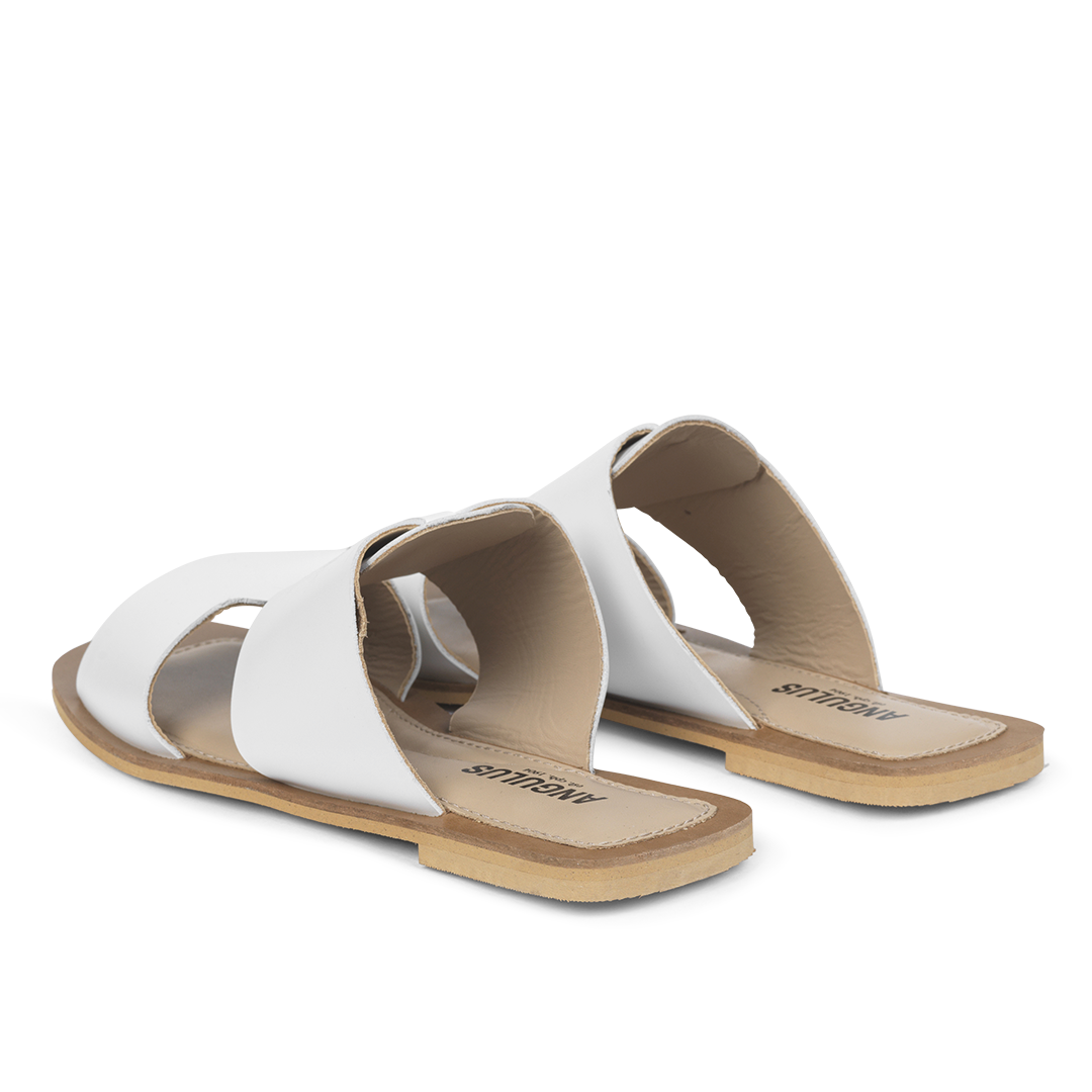 Sandal