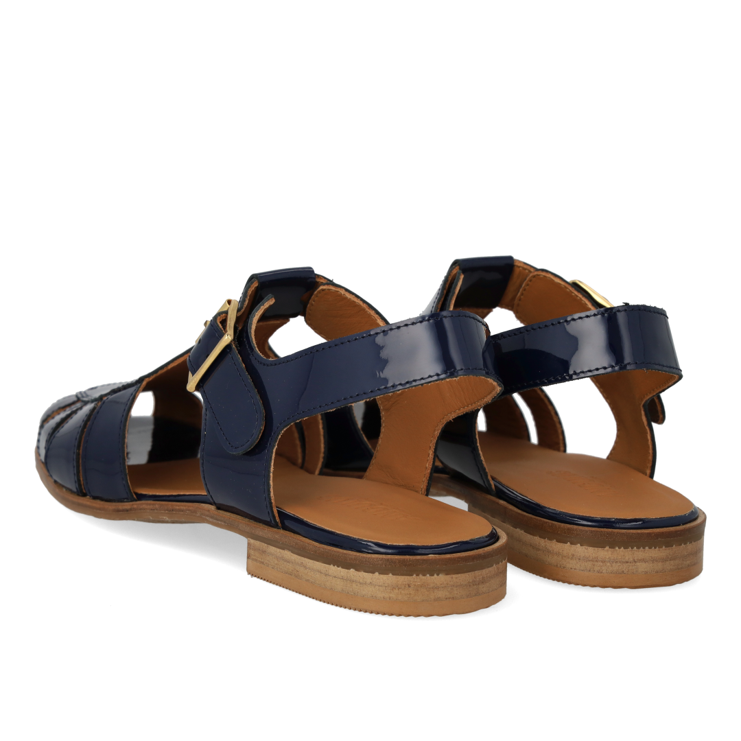 Sandal