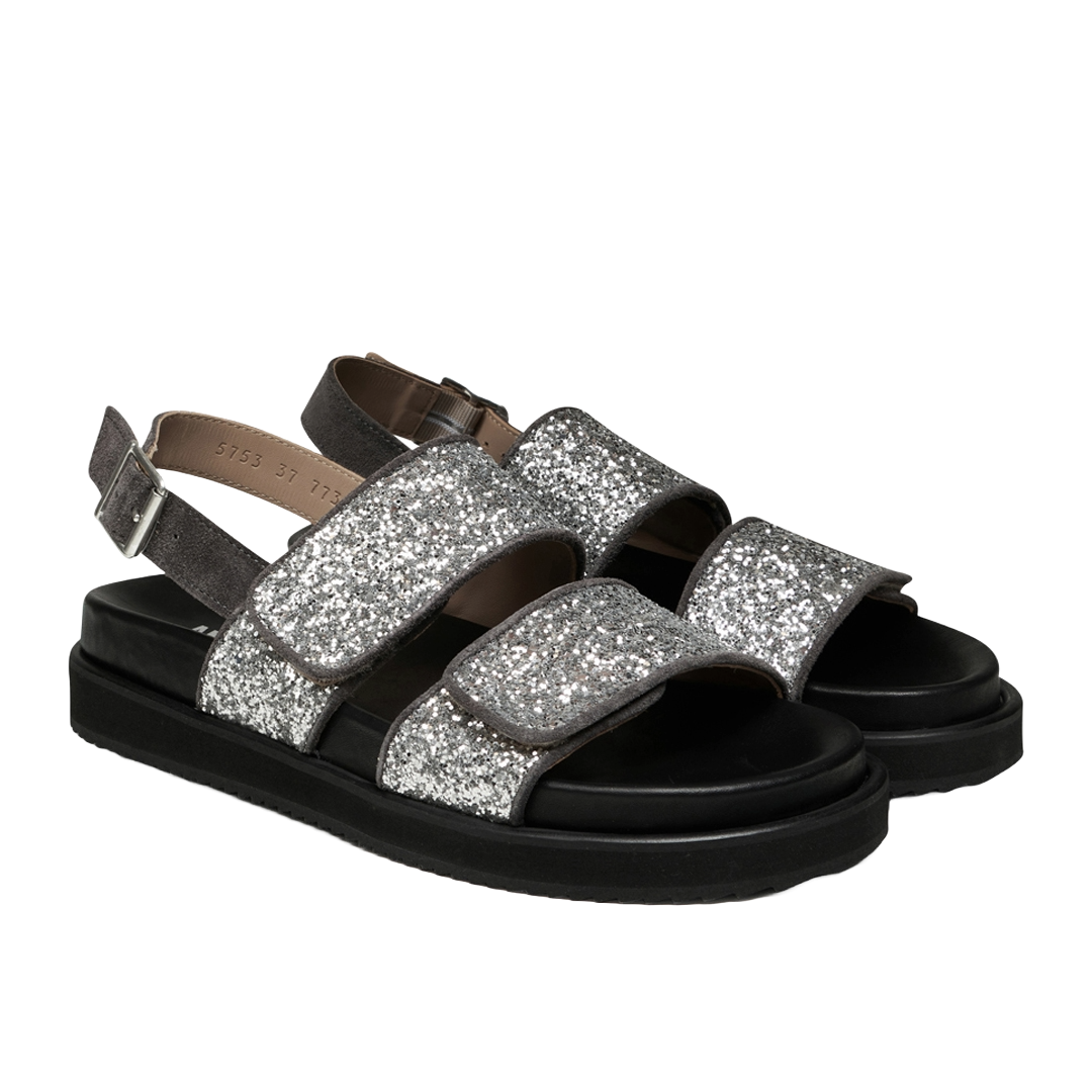 Footbed sandal