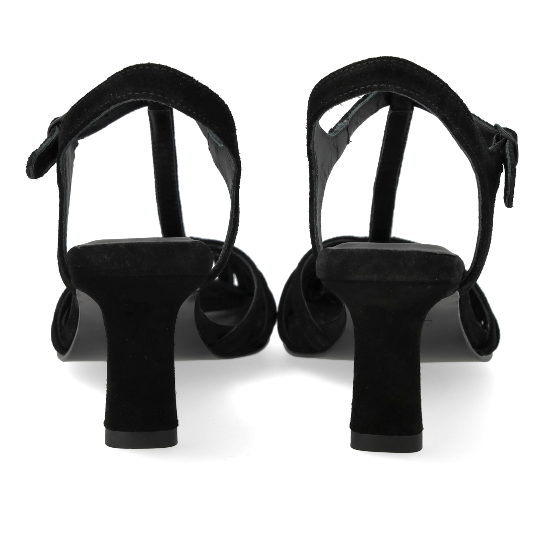 High-heeled sandal with beautiful organic front detail