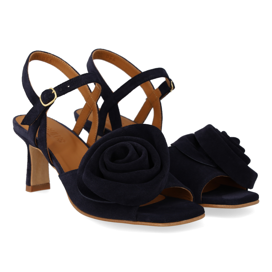 High-heeled Sandal with voluminous rose detail