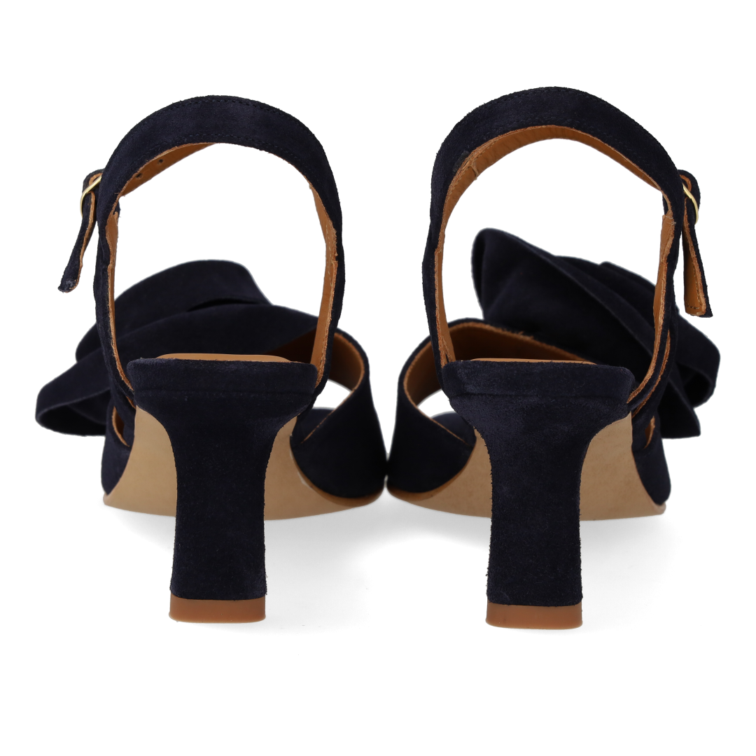 High-heeled Sandal with voluminous rose detail