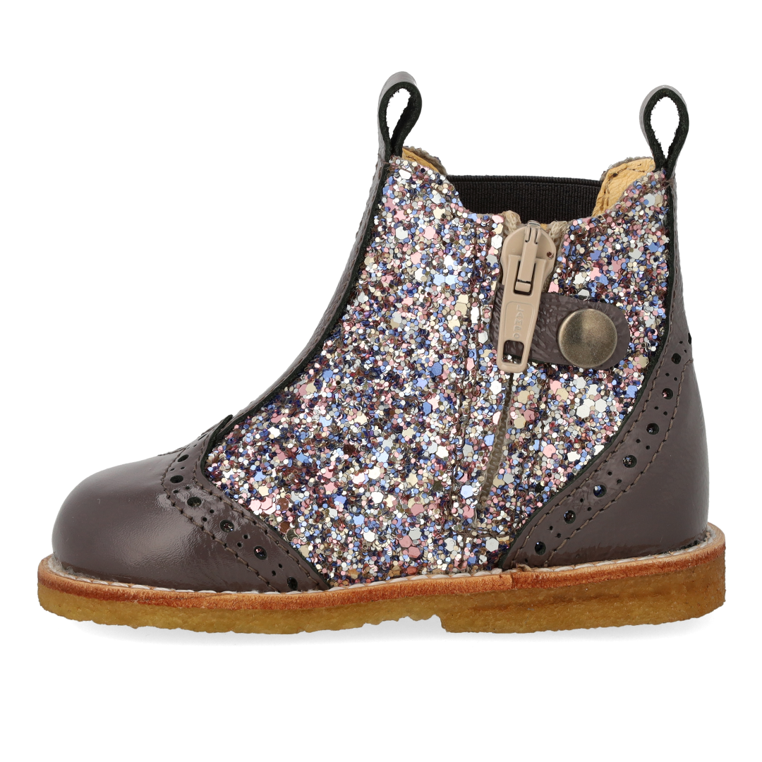 Classic Chelsea boot with sparkling glitter