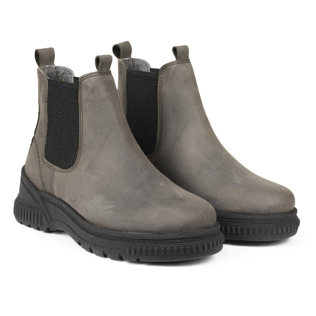Chelsea boot with elastic