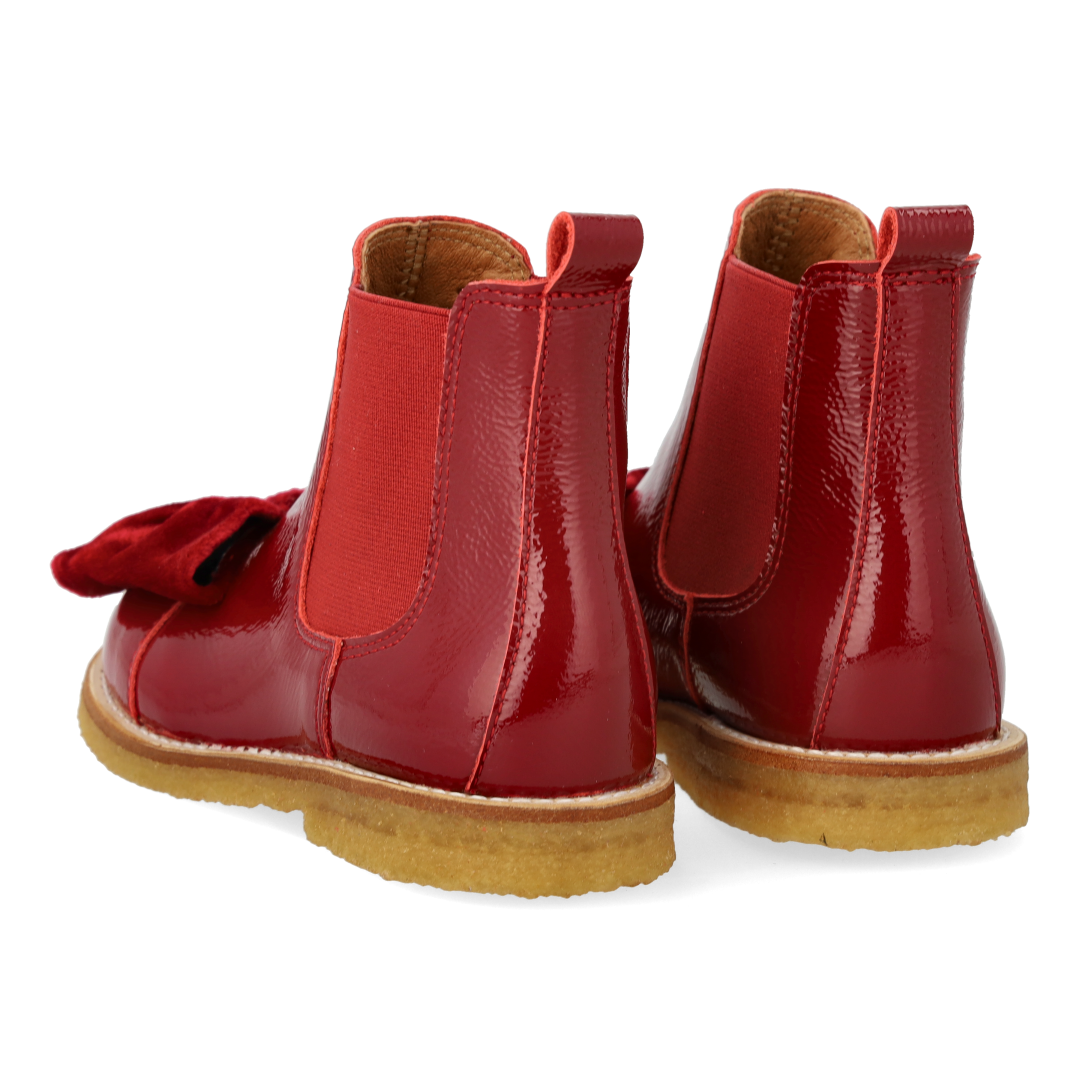 Chelsea boot with velour bow
