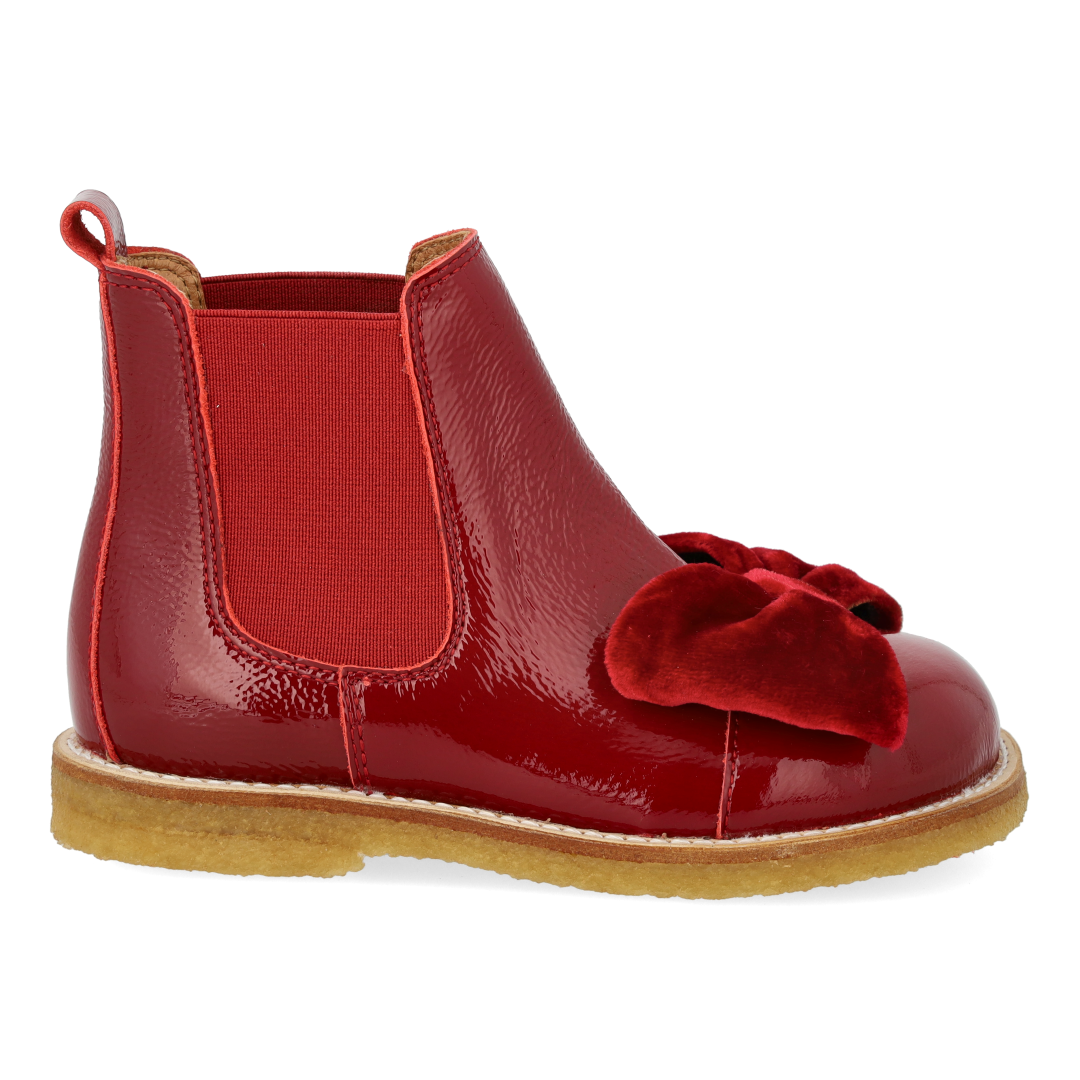 Chelsea boot with velour bow
