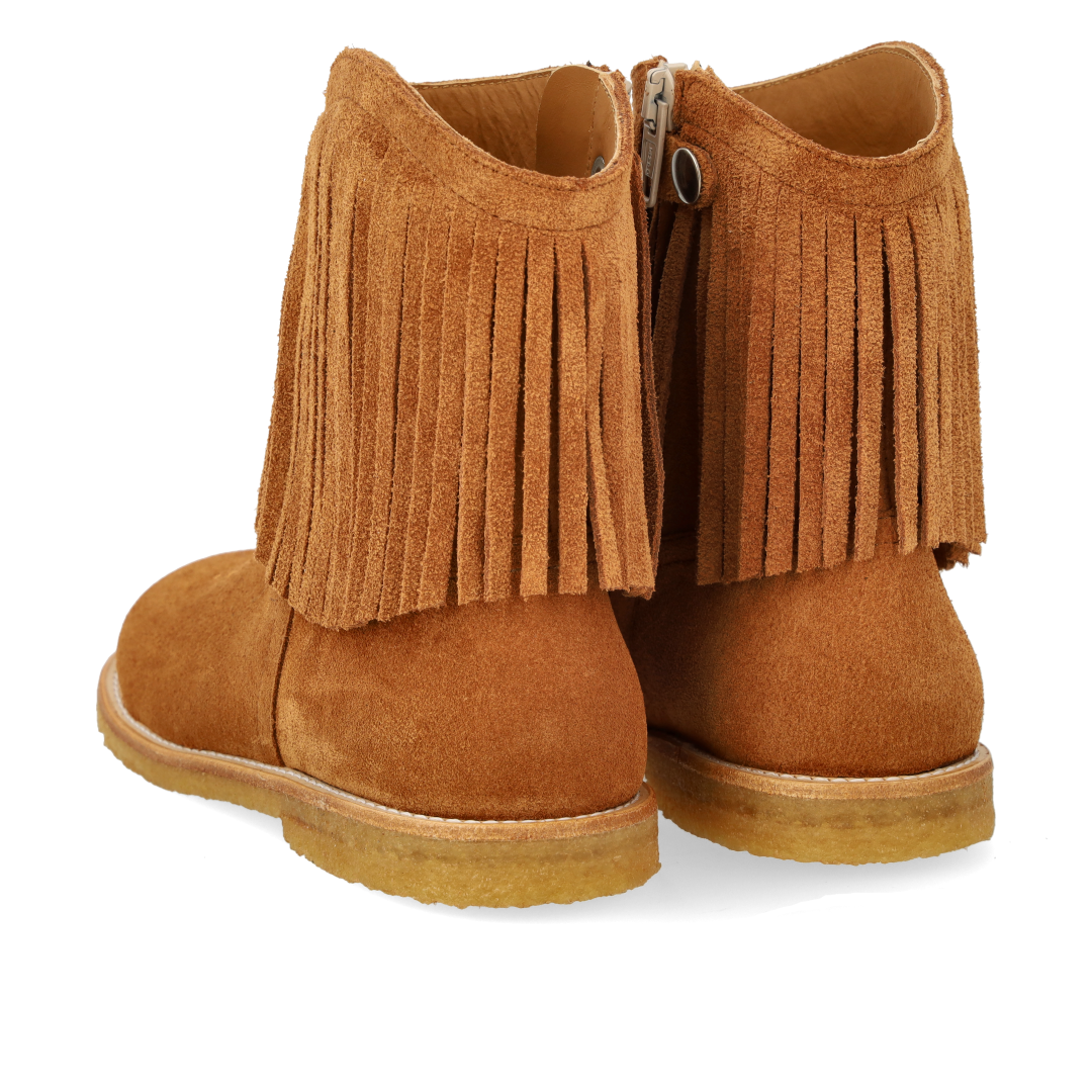 Cowboy boot with fringes and embroidery