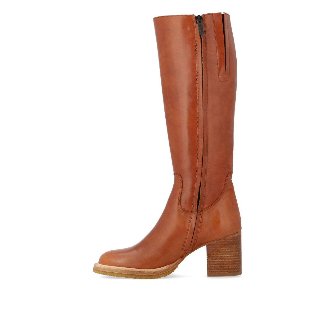 70s-inspired long shafted leather boot