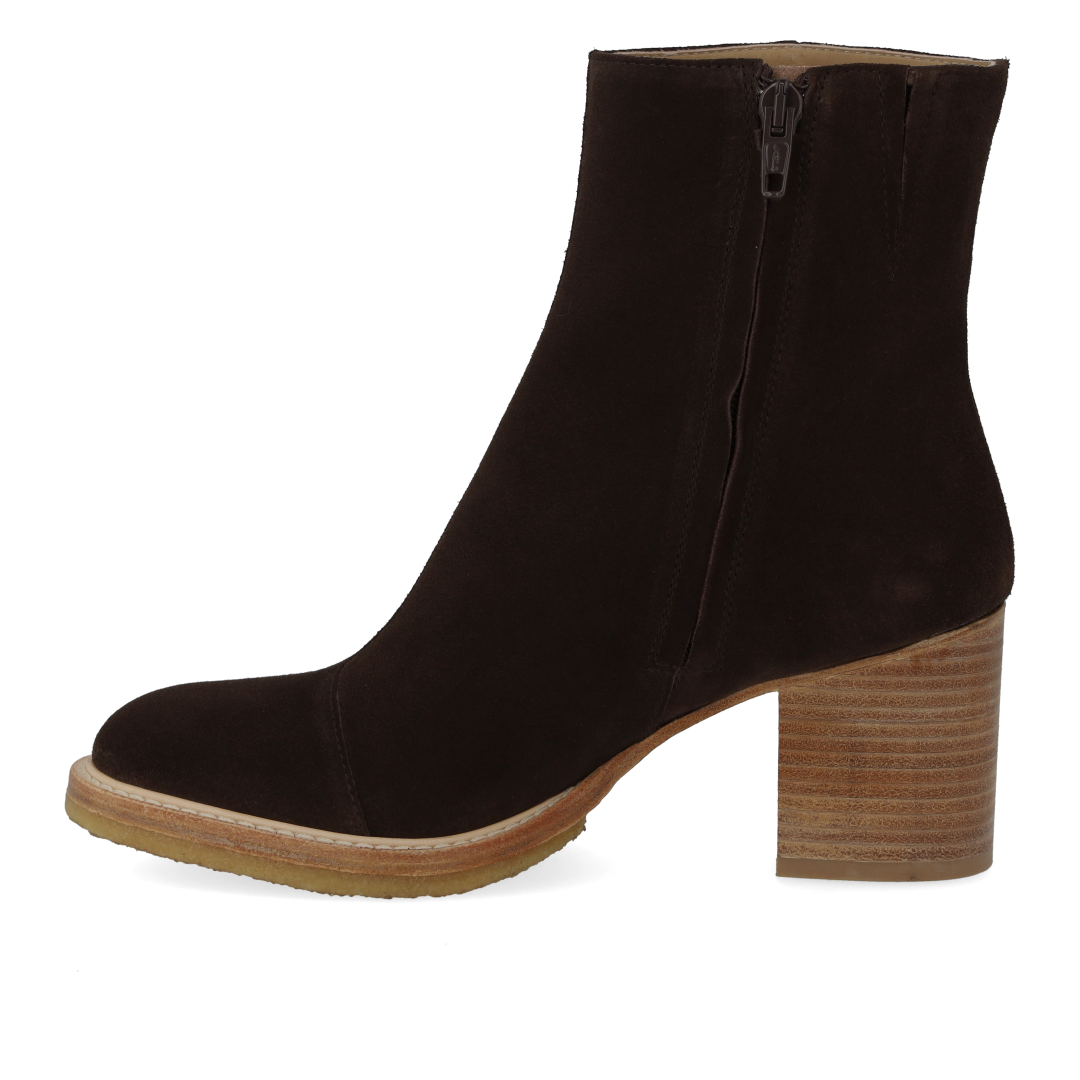 Block-heeled ankle boot with zipper