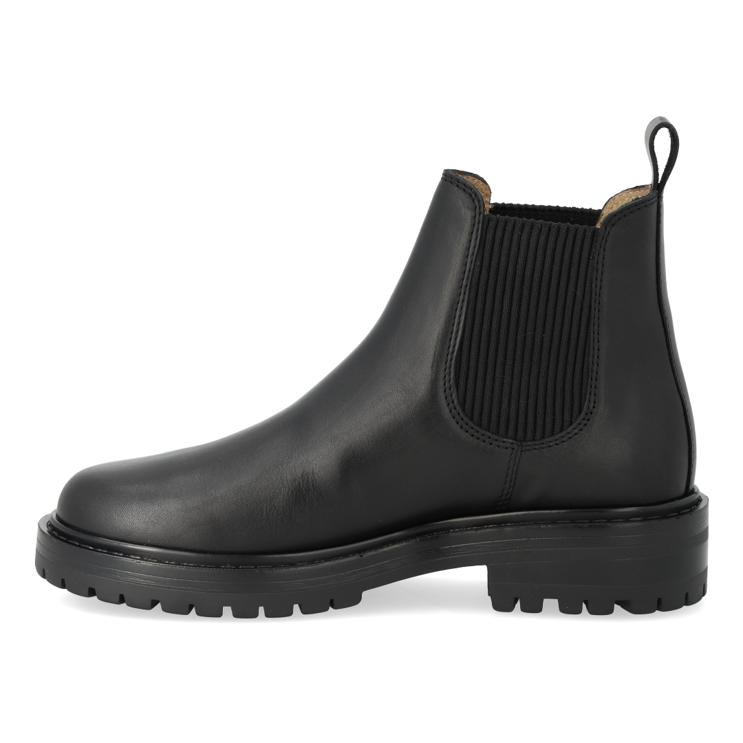 Chelsea boot with elastic