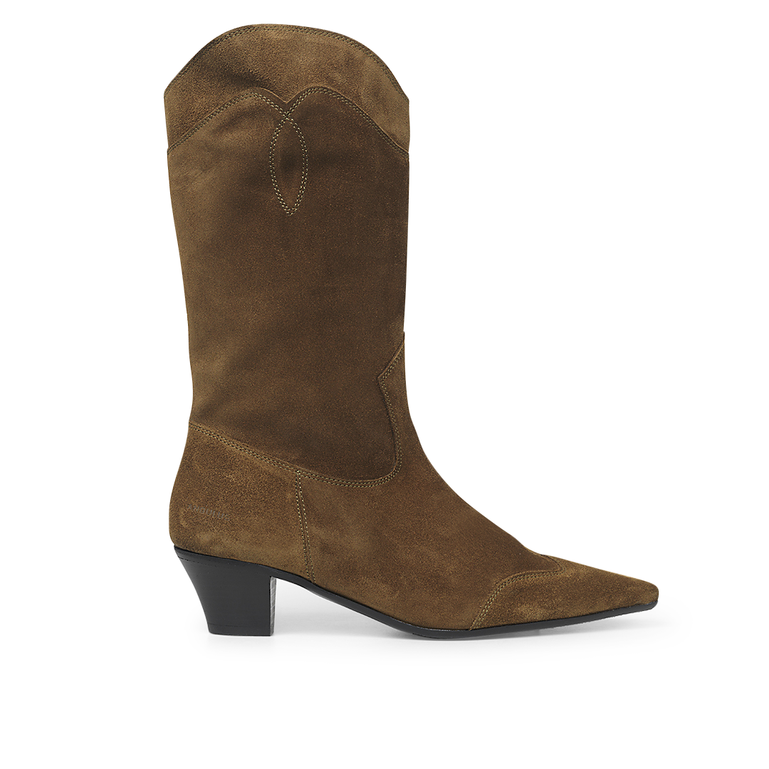 Cowboy boot with zipper