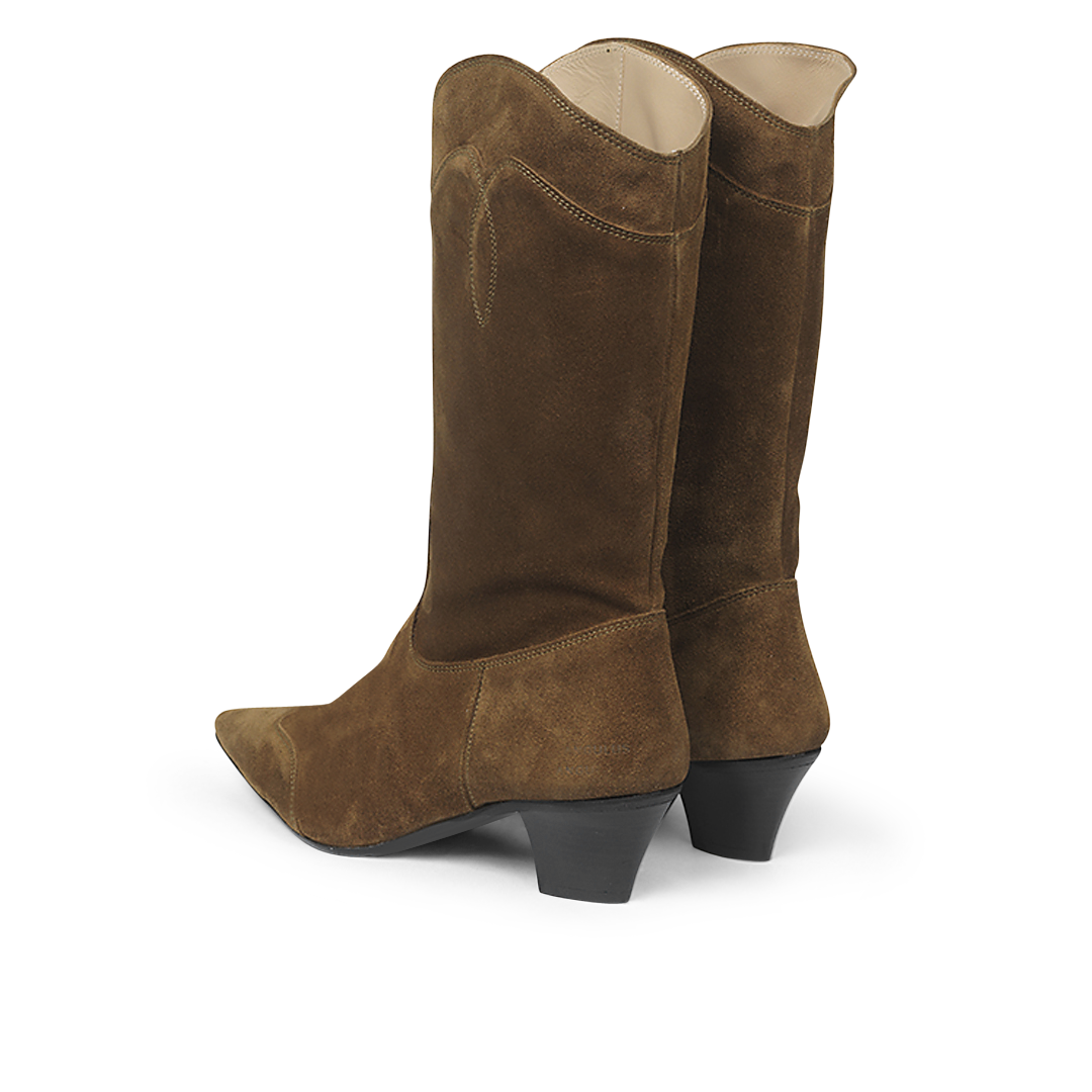 Cowboy boot with zipper