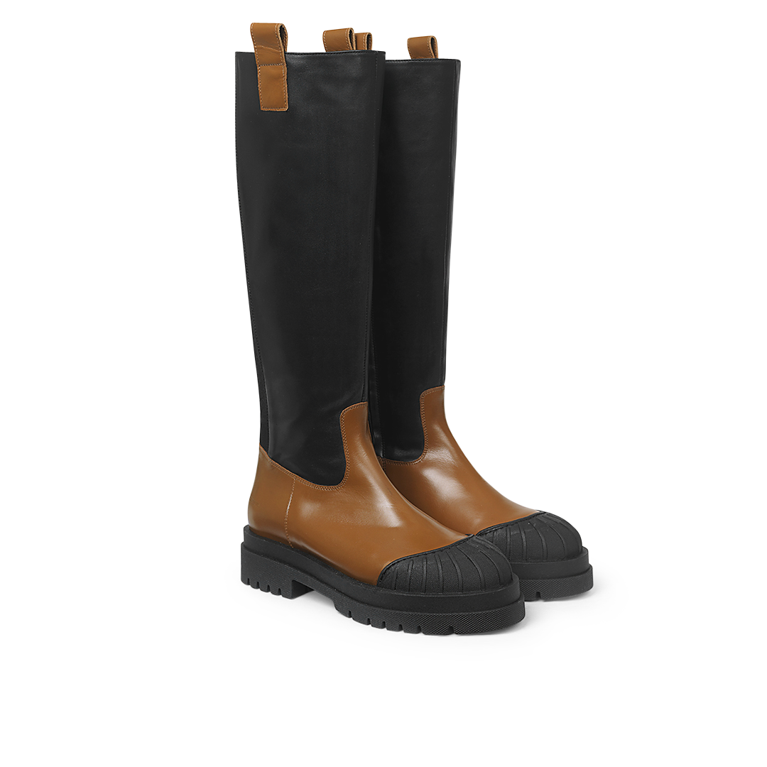 Long Shafted boot with zipper