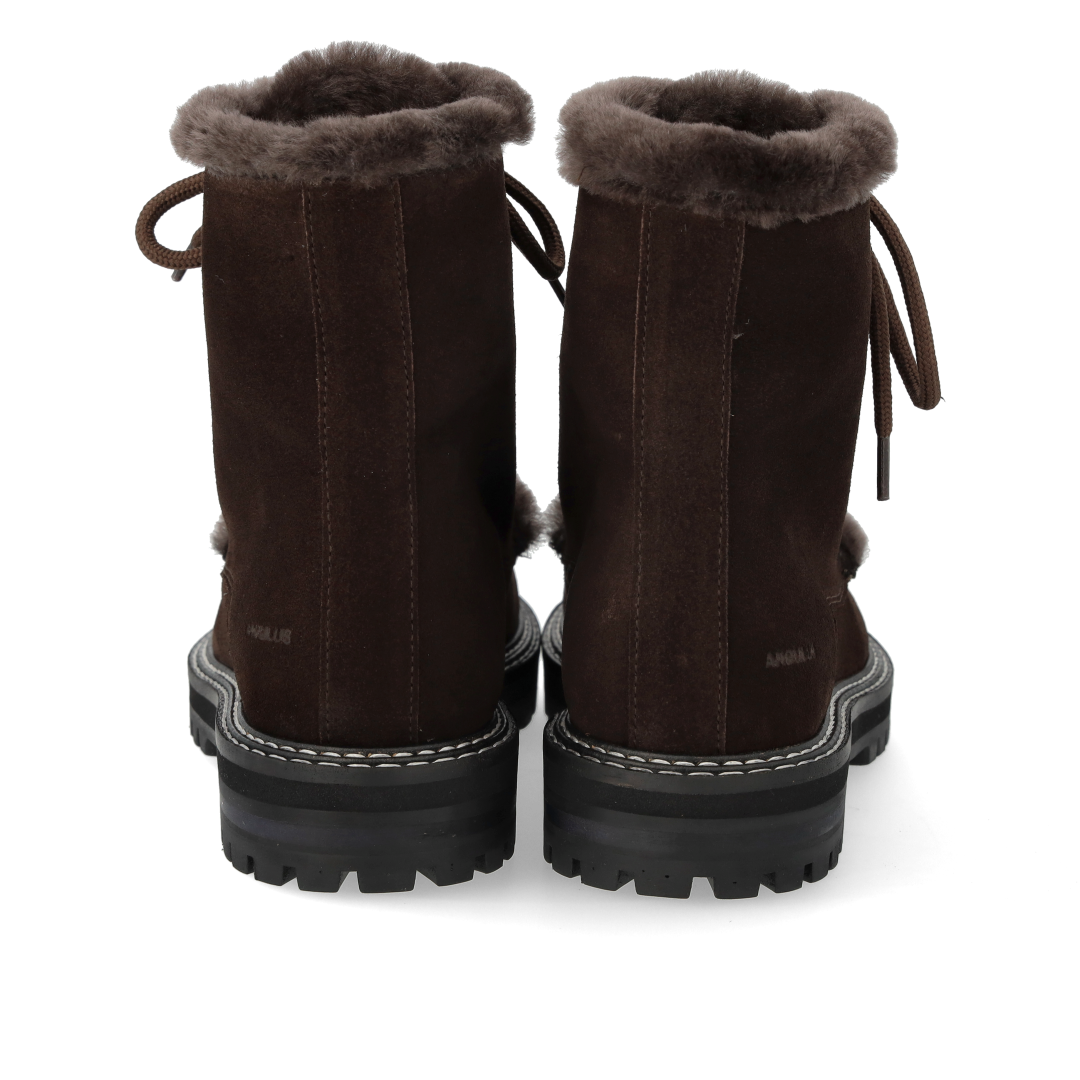 Chunky lace-up boot with soft merino wool lining