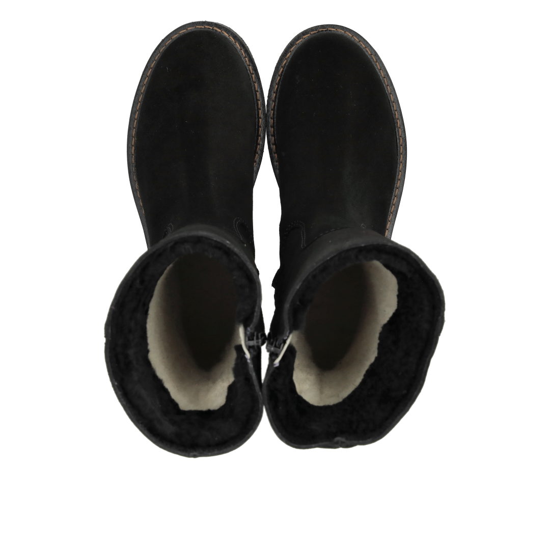 Boot with wool lining