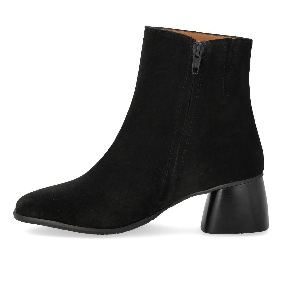 Ankle boot with sculptural black wooden heel