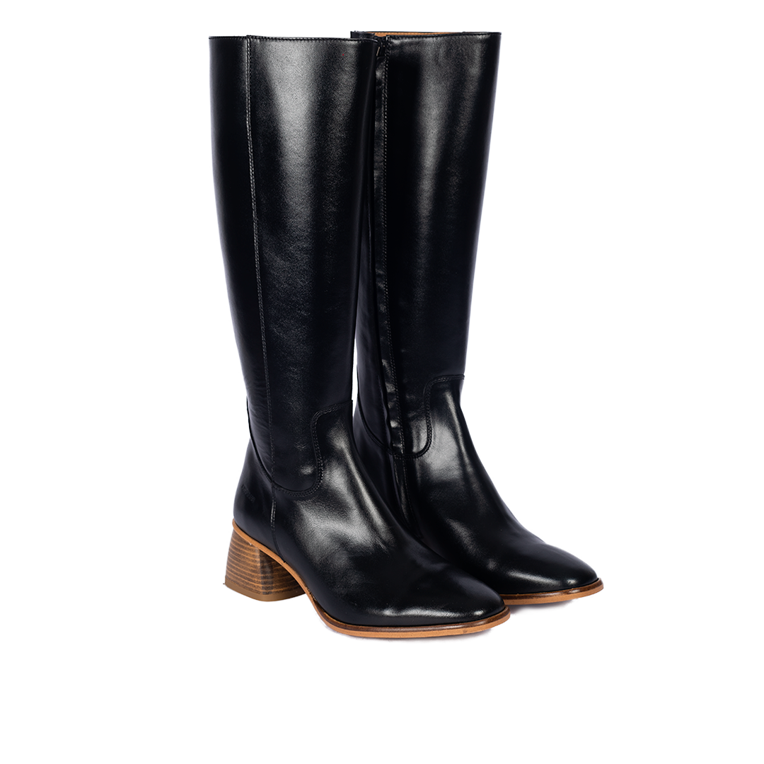 Long Shafted boot with sculptural block heel