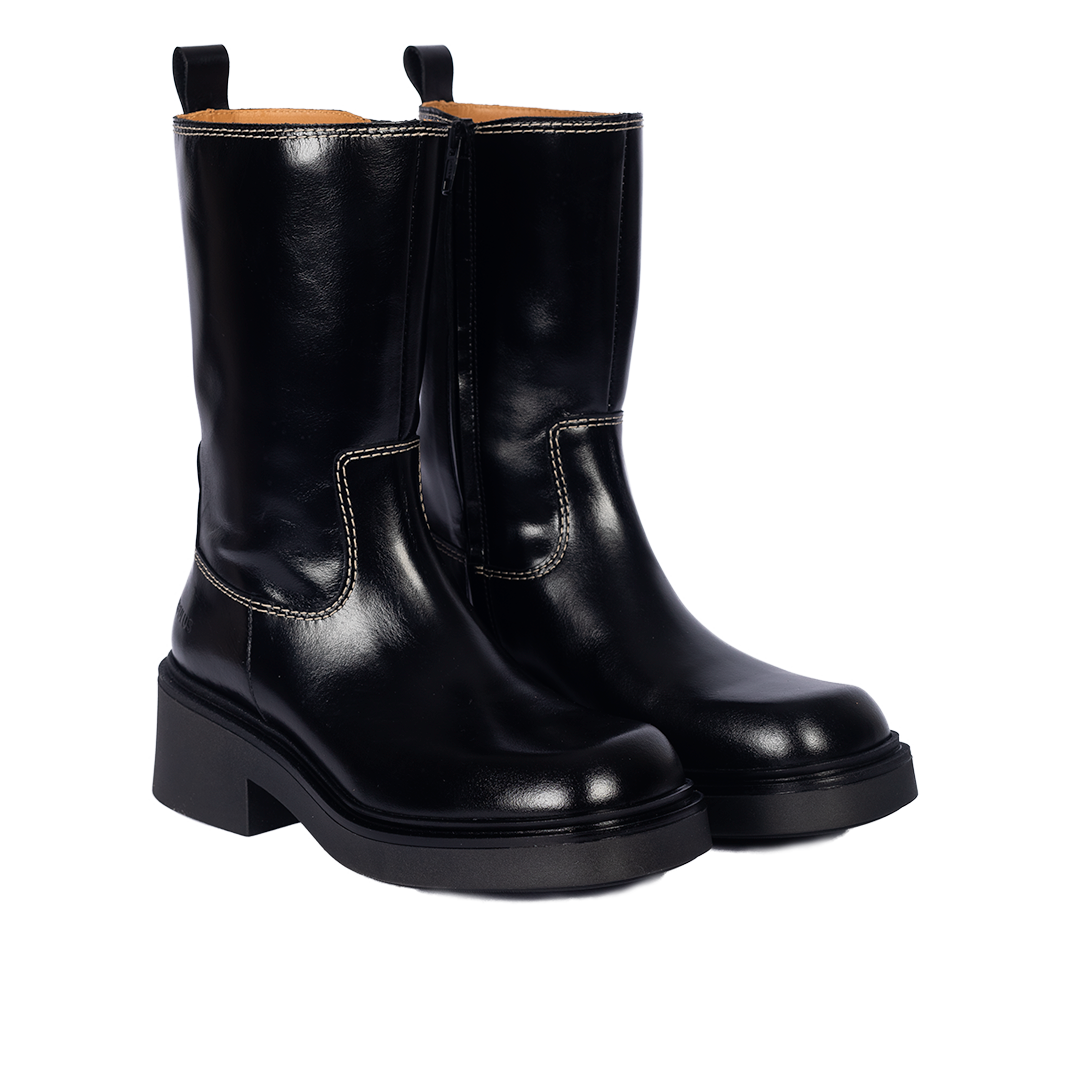 Chunky boot with square toe
