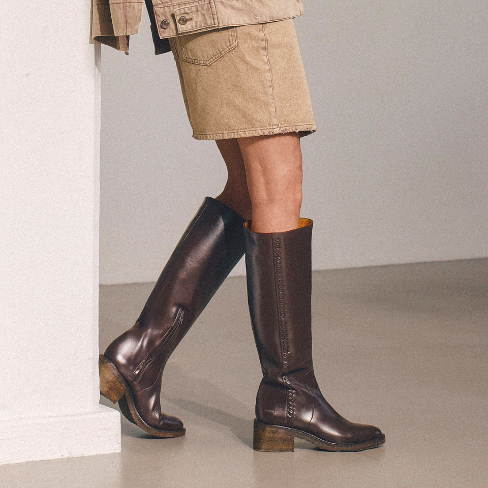 Long Shafted boot with braided stitching details
