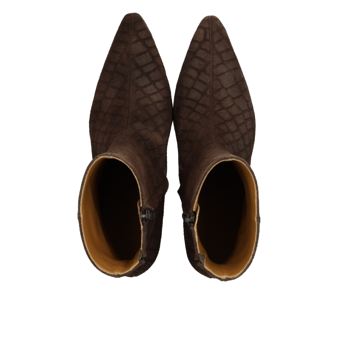 Sculptural Boot with Pointed Toe