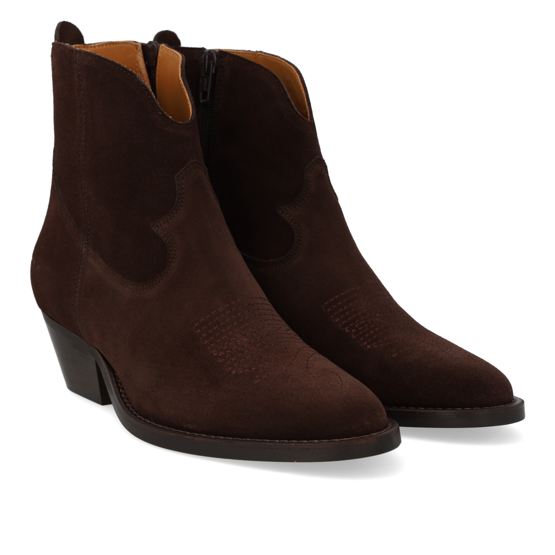 Cowboy boot with decorative stitching