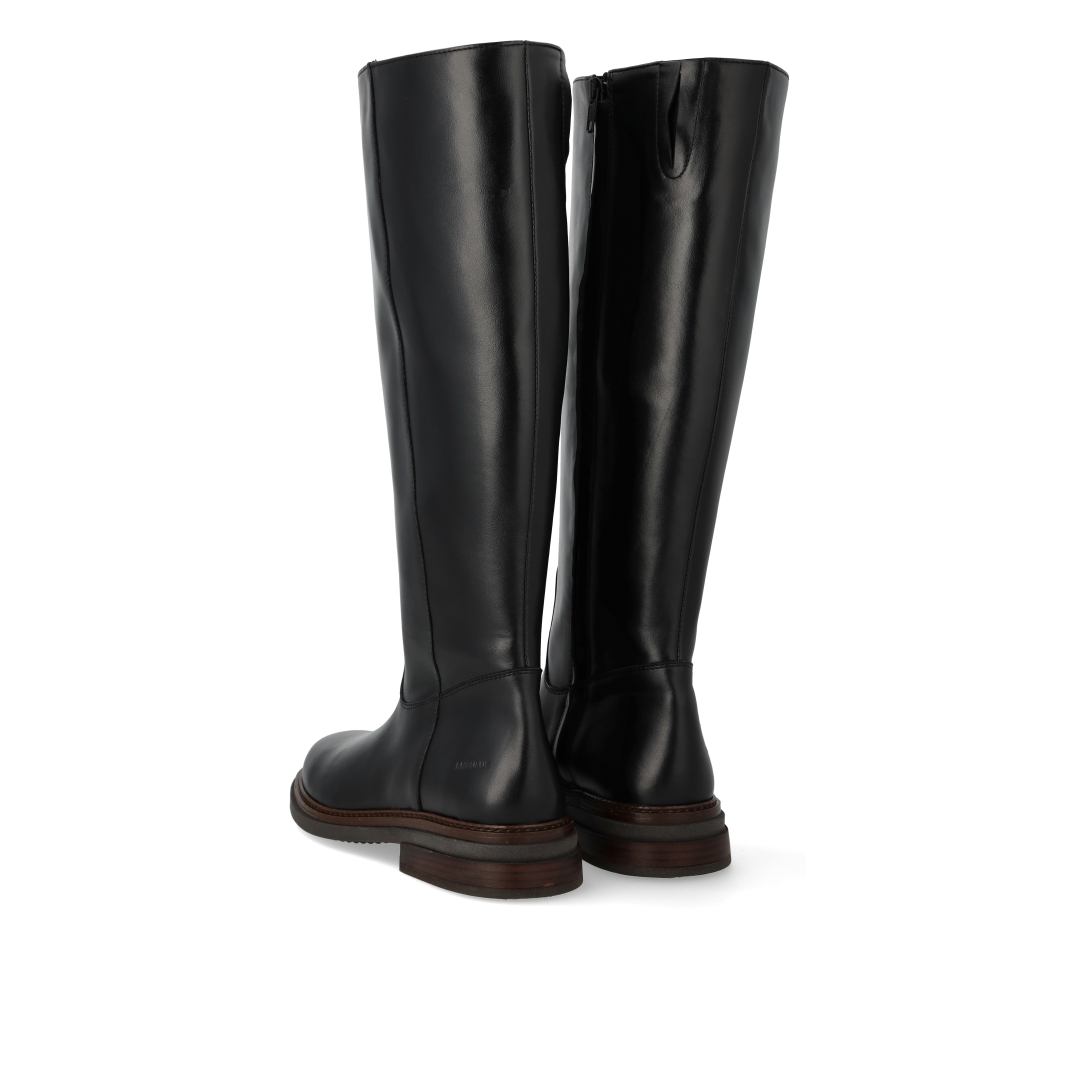 Long Shafted boot