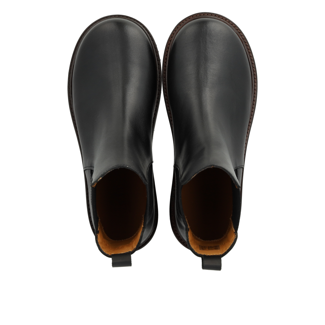 Chelsea boot with extra-wide fit