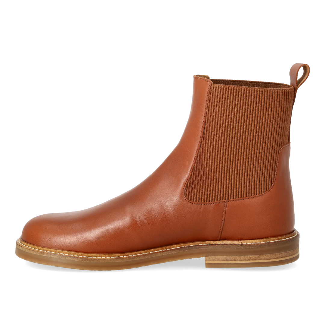 Chelsea boot with wide fit
