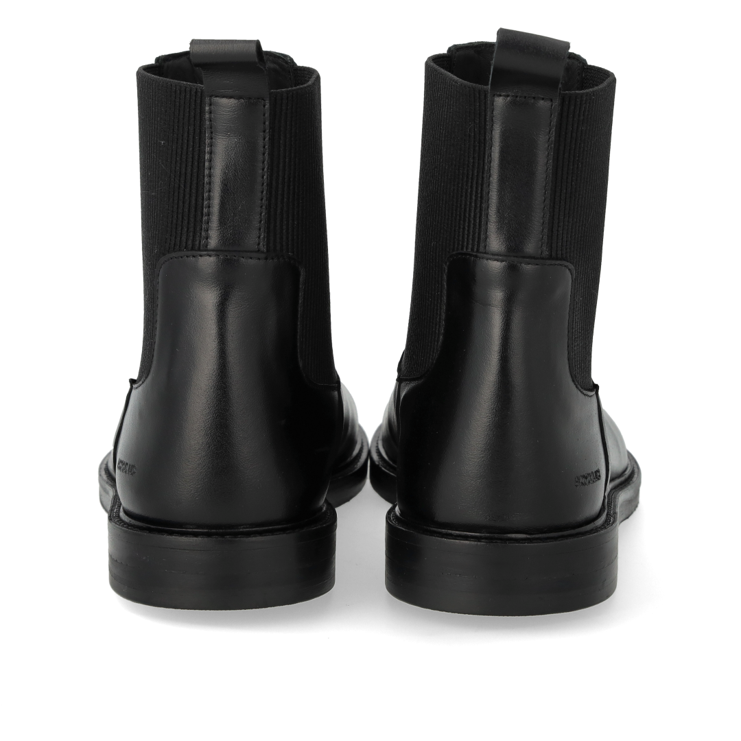 Chelsea boot with wide fit