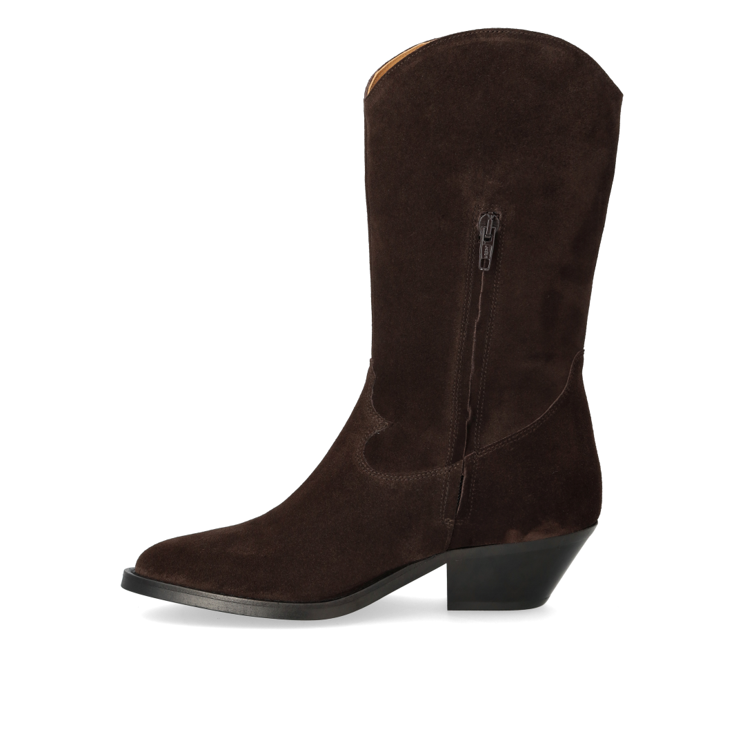 Cowboy boot with curved shaft and fringes