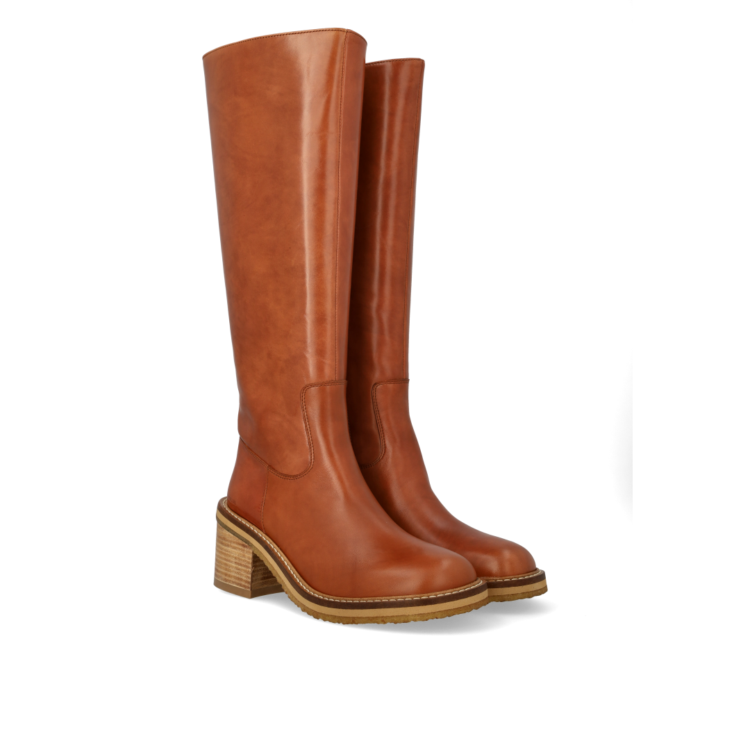 70s-inspired long shafted leather boot
